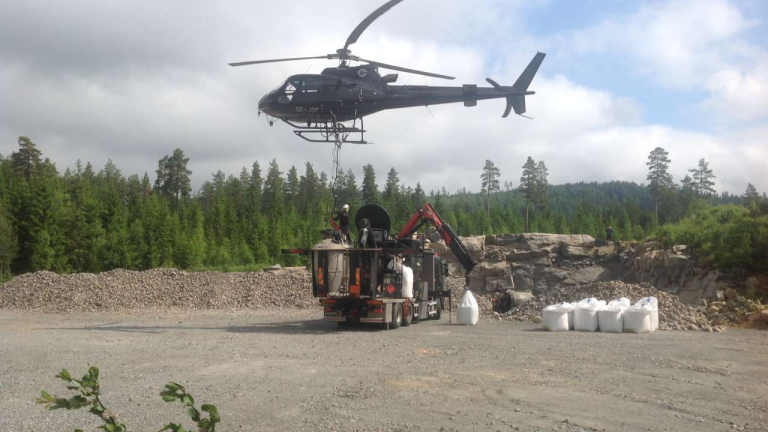 Gjødsling av skog med helikopter_ Trond Svanøe Hafstad.png
