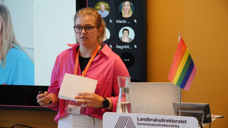 Anne Snarteland fra Bondelaget holdt foredrag under vår første Pride i juni 2024.